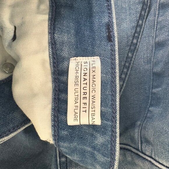 Lane Bryant Signature Fit Flex Magic Waistband High Rise Flare Jeans Size 26 - Picture 14 of 14